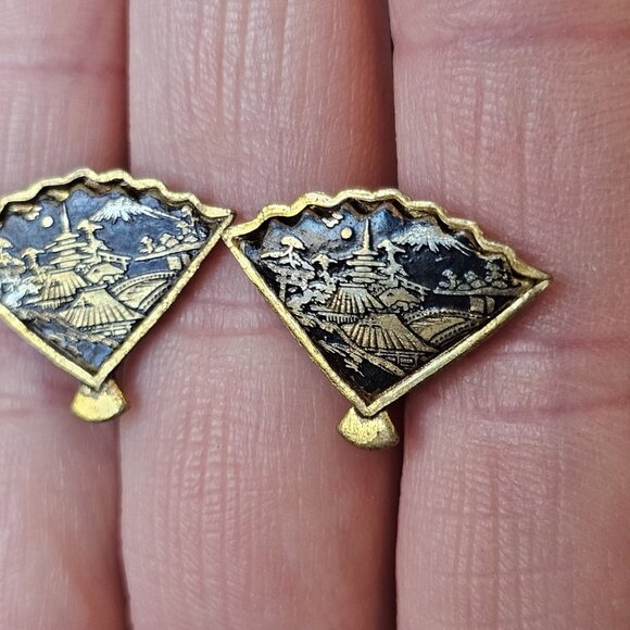 VTG Japanese Damascene Mt Fuji Fan Earrings Screwback Black Enamel Silver Gold - Picture 3 of 8